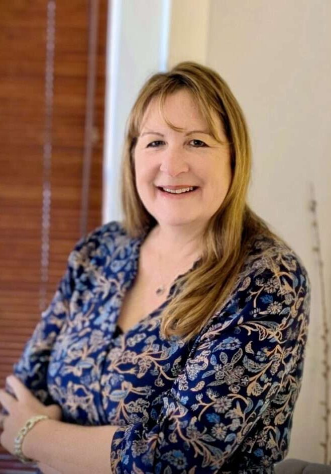 Gina Bemis, LCSW is a therapist in Reno doing EMDR and EFT couple counseling in Reno